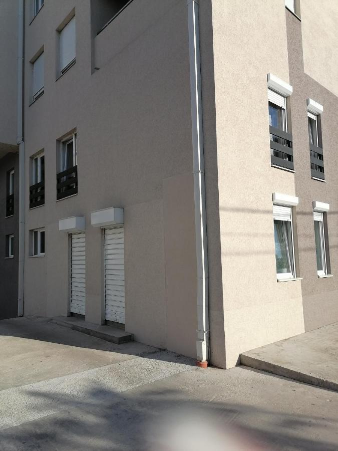 Dreams Apartments Ni Eksteriør bilde